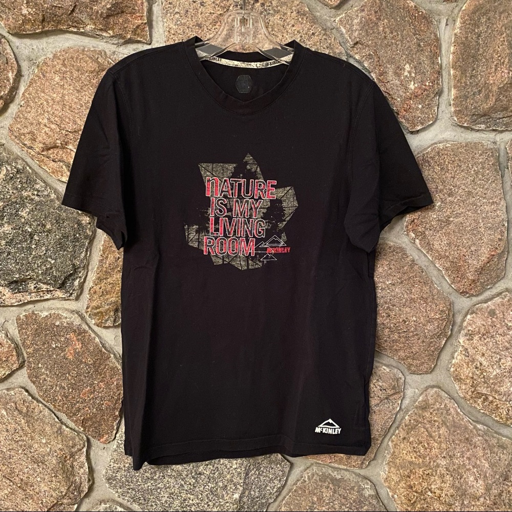 Men’s McKinley outdoor theme graphic T.